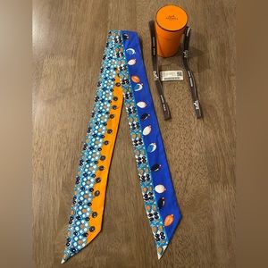 Authentic Hermès Twilly Parures Des Maharajas Bleu Royal Orange